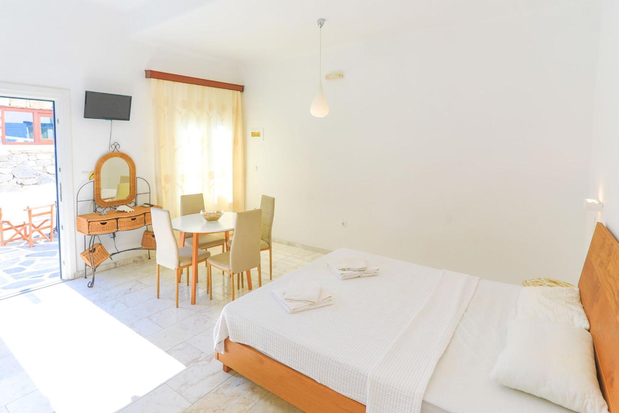 Maganos Apartments Paraga  Buitenkant foto