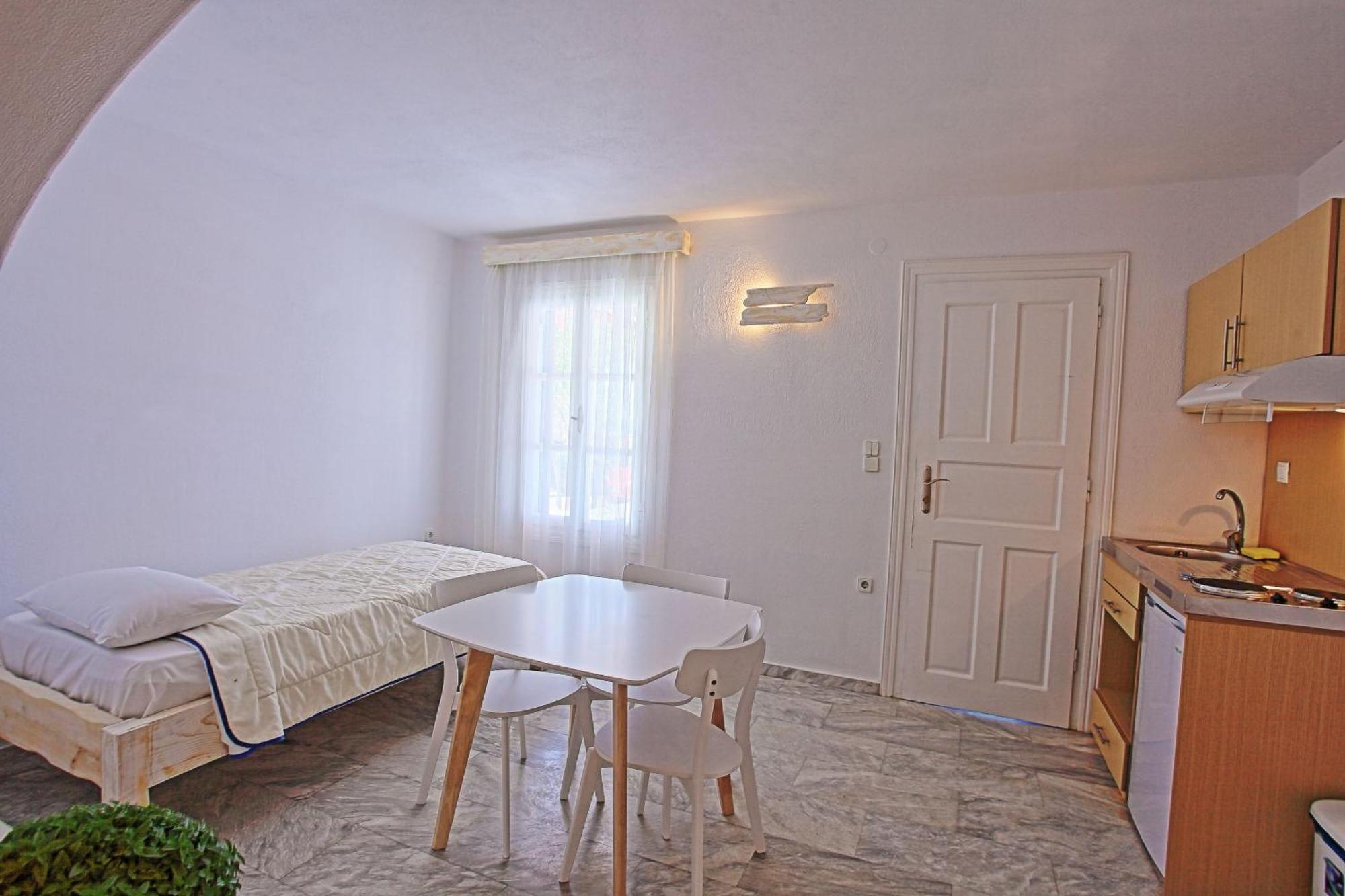 Maganos Apartments Paraga  Buitenkant foto